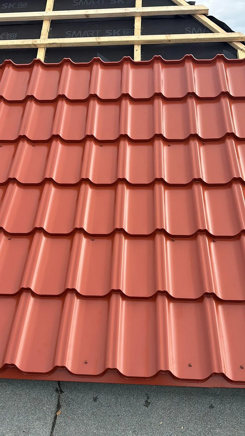 Tile-effect metal sheets in detail