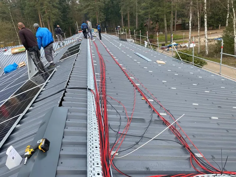 PV installation: rails and wiring